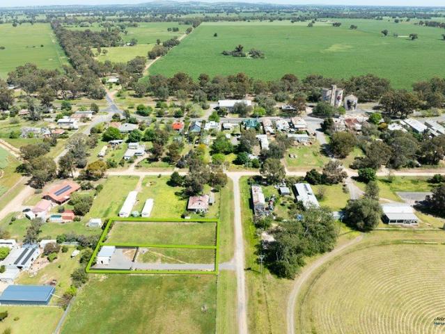 Serviced Double Residential block with Building Permit in a quiet Devenish township location