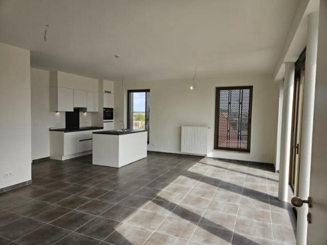 SERVICEFLAT MET GEZELLIG TERRAS
