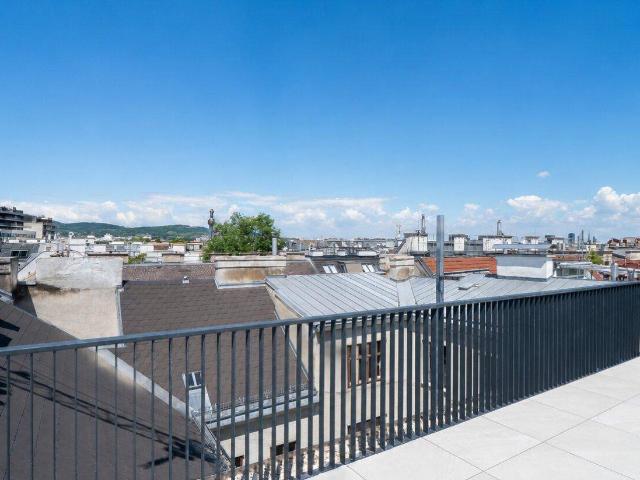 Servitenviertel! Exklusives 6 Zimmer Penthouse mit Dachterrasse