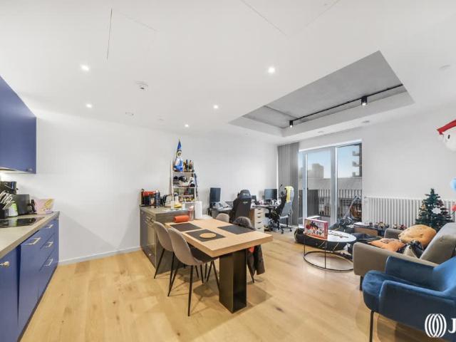 Serapis House, Goodluck Hope, E14