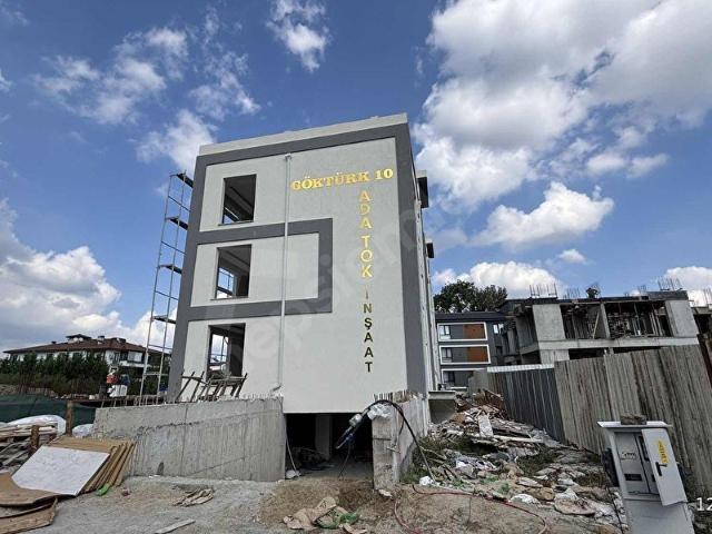 SERDİVAN YAZLIKTA TERAS KULLANIMLI 3. KAT KAPALI OTOPARKLI