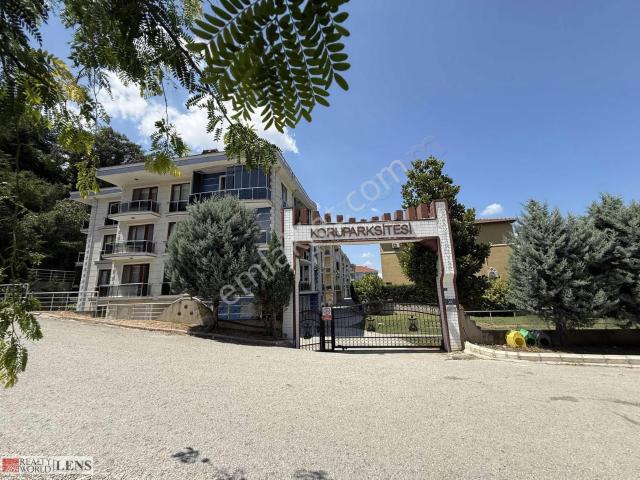 Serdivan 32 Evler'de Site İçerisinde Asansörlü Garajlı Daire