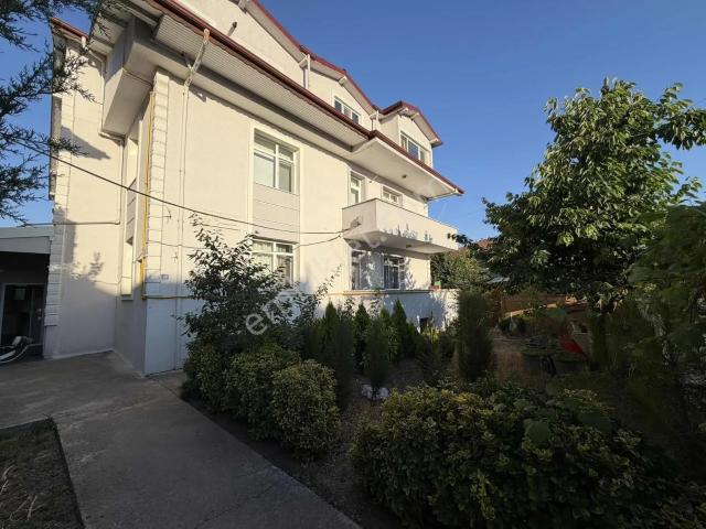 Serdivan Arabacıalanı İki Avm Arası Geniş Ferah Kiralık Daire