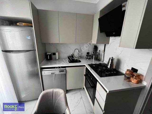 Serdivan Avm Yakını Eşyalı Kiralık Lüks 2+1 Daire
