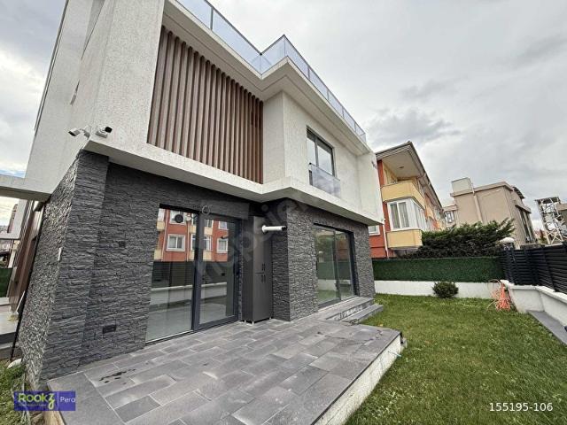 Serdivan Bahçelievlerde Prestijli Konumda, Teraslı 4+1 Villa