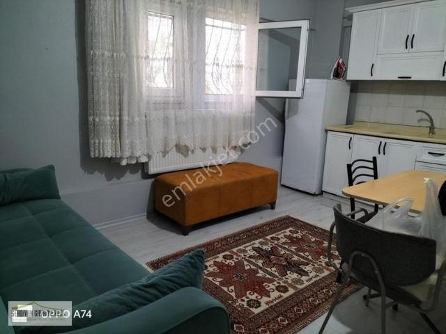 Serdivan İş Bankası Civarında Kiralık 2+1 Eşyalı Daire.