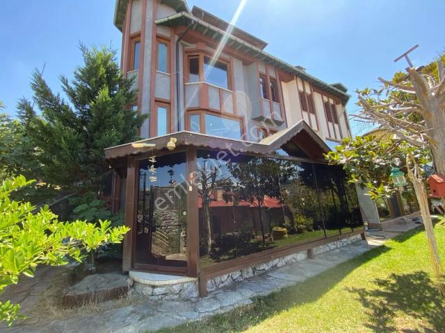 Serdivan İstiklal Mahallesi'nde 5+1 Tripleks