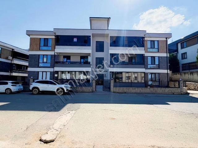 Serdivan Kemalpaşa Mahallesinde Satılık 190m² 4+1 Daire
