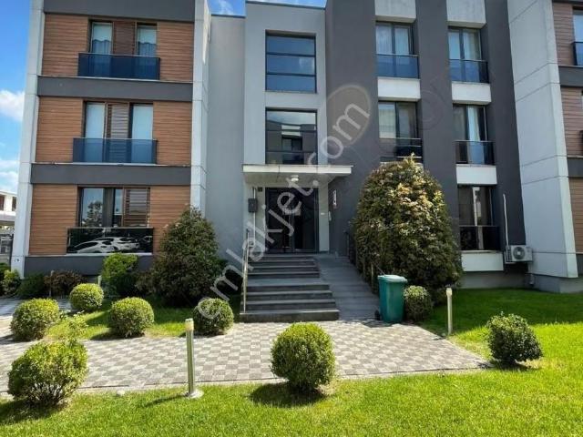 Serdivan Köprübaşı Ebeveyn Banyolu 143 M2 2+1 Kiralık Daire