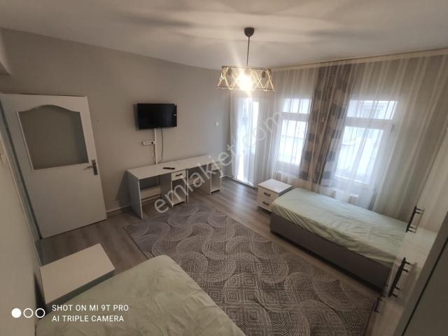 Serdivan Mavi Durakta Depozitosuz Bayanlara Özel Kiralık Apart