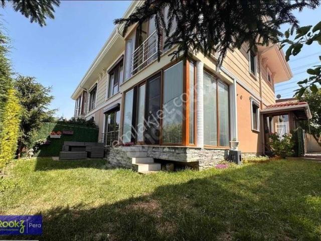 Serdivan Nar ı Beyza Konaklarında Satılık Villa