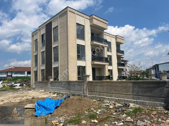 Serdivanda 2+1 100 M2 Bahçe Veya Teras Kullanımlı Lüks Daireler
