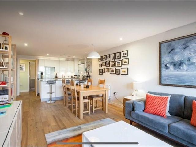 Seren Park Gardens, London, SE3 2 bed flat to rent £3,100 pcm £715 pw