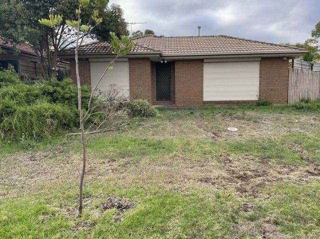 Serene 3BR Retreat with Ensuite, Entertaining Area & Family Friendly Locale!