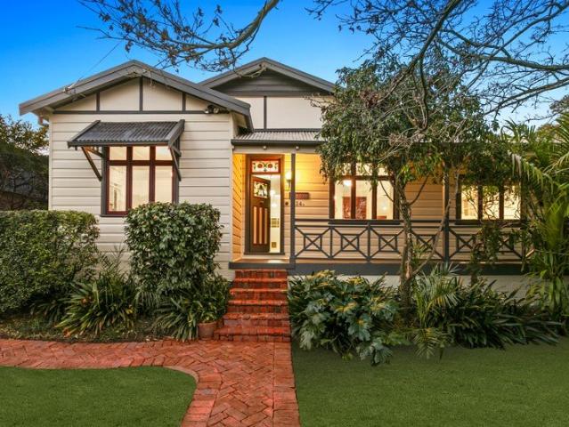 Family home on 754sqm and 19.81m street frontage with DA plans for extension duplex potential STCA