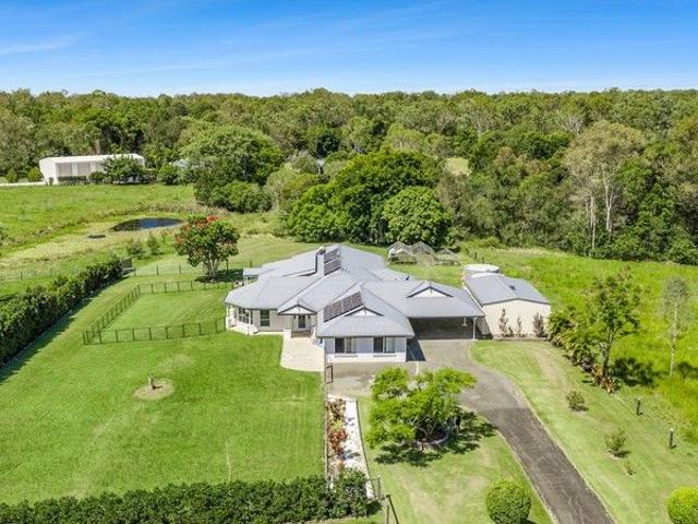 Serene Acreage Living Quiet, Spacious & Only 15 Minutes to Caboolture & Morayfield