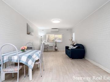 Serene Ground Floor Apartment with Private Oasis