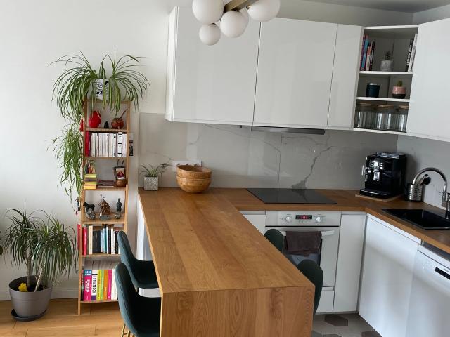 Serene Escape in the heart of Paris near Marais, Paris Amsterdam Apartments for Rent