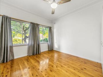 Serene family living in prime Penrith location