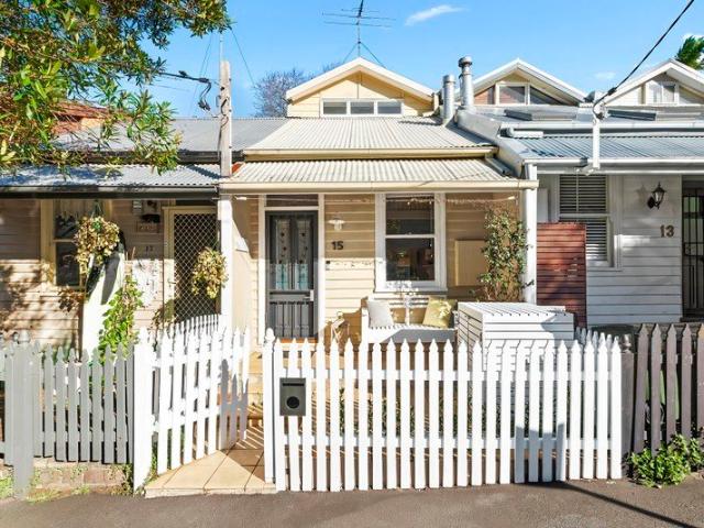 Serene lifestyle on a quiet leafy street close to the village