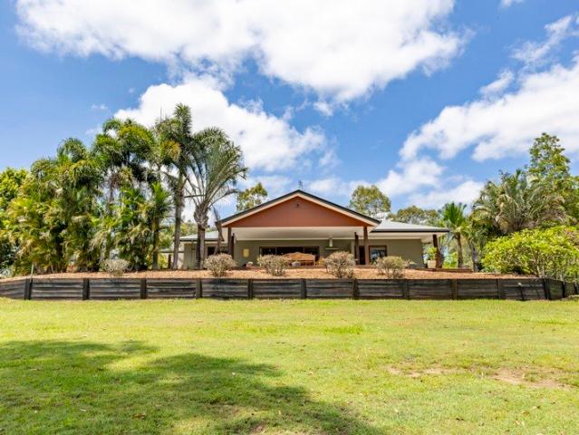 Serene Lifestyle Acreage with Horse Facilities