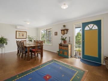 Kinglake East, Nillumbik, Victoria - Parking
