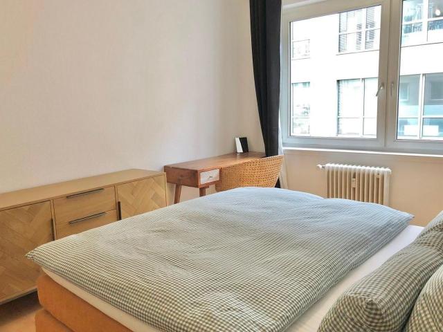 Serene studio only 2 minutes by foot from Konstablerwache S Bahn station! No deposit!, Frankfurt Amsterdam Apartments for Rent