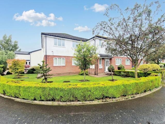 Sergeants Lane, Whitefield, M45 3 bed apartment to rent £1,500 pcm £346 pw