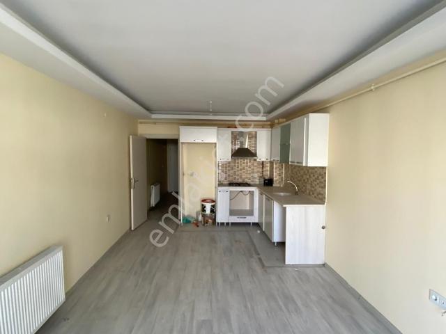 Serhat Mahallesinde 2+1 Satılık Daire