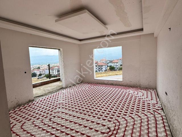 Serhatlı’dan Akhisarda Satılık 150m2 Daireler