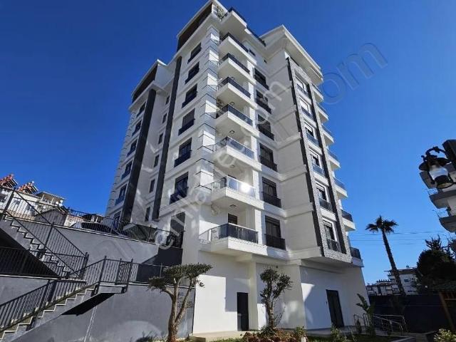Serik & Belek Turizm Yolu Üzerinde, Site İçerisinde Eşyalı1+1