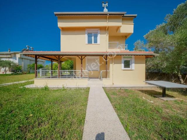 Serik Boğazkent'te Tripleks Villa