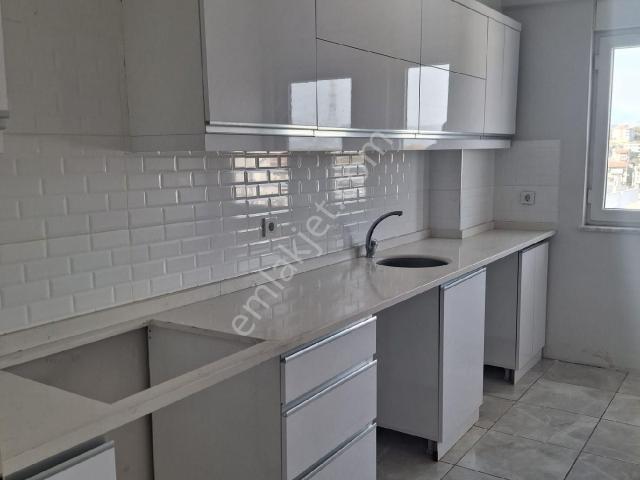 Serik Cumhuriyet Mh 125 M²dogalgazlı 2+1 Satılık Daire
