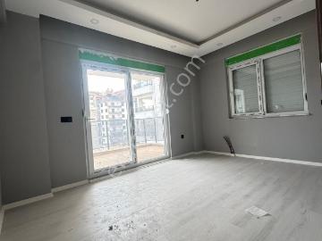Serik Eminceler Belek Yoluna Yakın Havuzlu 2+1 Daire