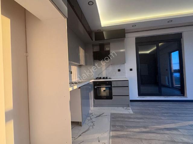 Serik Emincelerde Özel Yapım Lux Sıfır 2+1 Daire