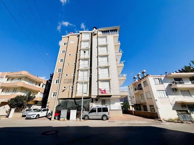 Serik Kökez Mh. Merkez De Acil Satılık 2+1 130 M2 Daire