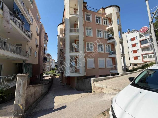 Serik Merkez Mah. 2+1 Full Eşyalı Doğalgaz Geniş Oturum