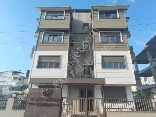 Serik Merkez Mahallede Hastane,üniversite Yakın Satılık 1+1daire