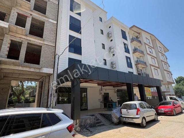 Serik Orta Mahallesinde Merkezi Konumda Kiralık 1+1 Eşyalı Daire