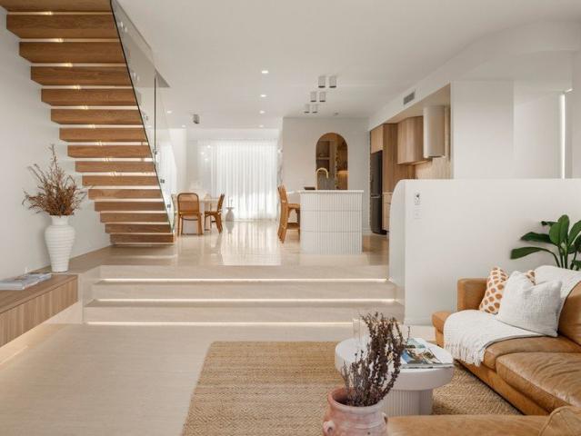 SERIOUS QUALITY STANDOUT DESIGN PRIME BUDDINA BEACHSIDE