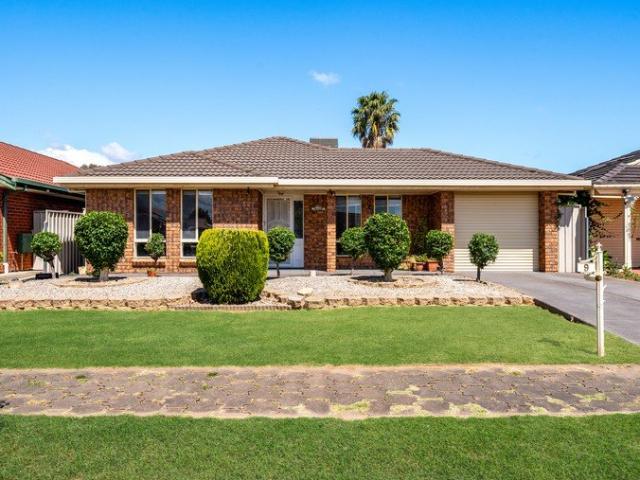 Serious Vehicle Space & Easy Family Living!