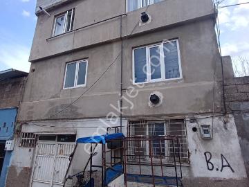 Serintepe Caminin Yanında 3 Katlı Satılık Müstakil Ev
