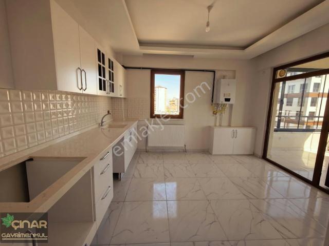 Serkent Mimsin Kesişimi Malazgirt Bulvarı Üstü 3+1 Kiralık Daire
