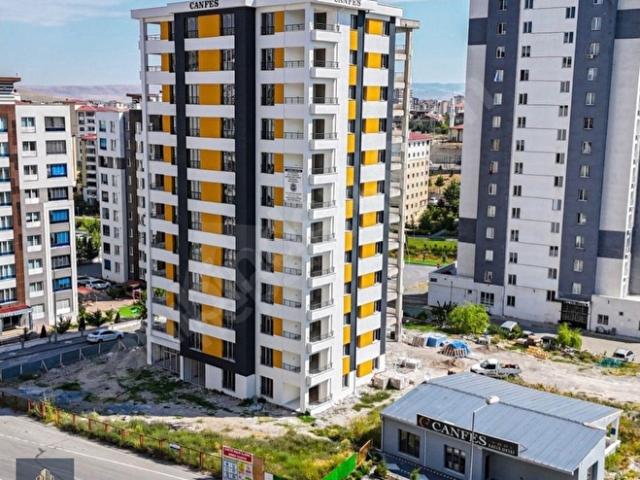 SERKENT ANA CADDE YAKINI SIFIR 3+1 SIFIR LÜX SATILIK TAKASA AÇIK