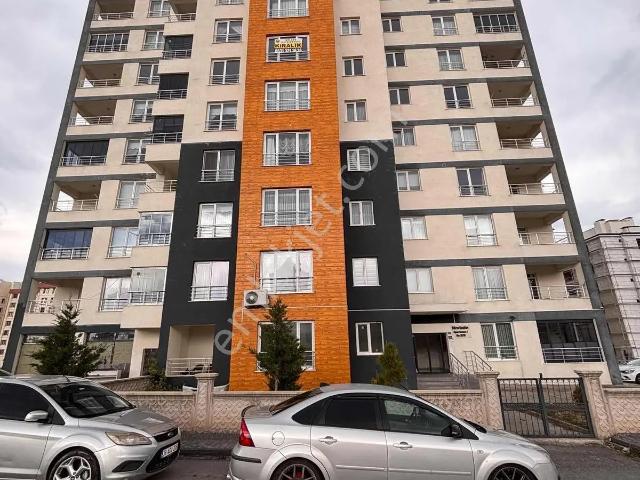 Serkent'de 3+1 Ara Kat Kiralık Daire