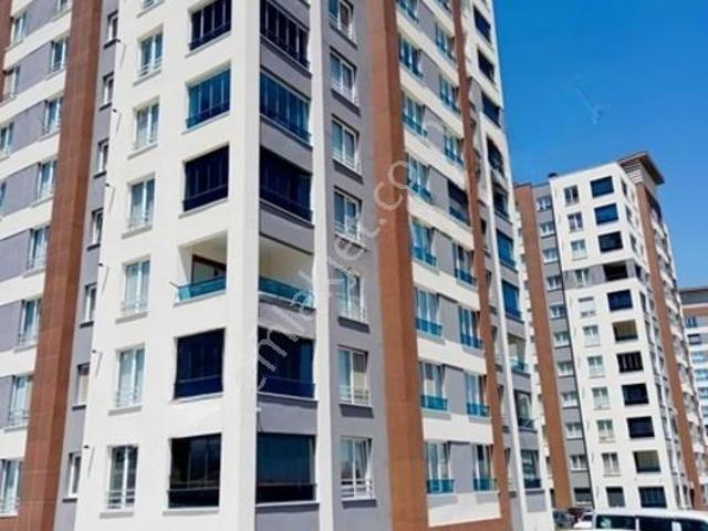 Serkentte 3+1 175m2 Geniş Ferah Bakımlı Lüks.