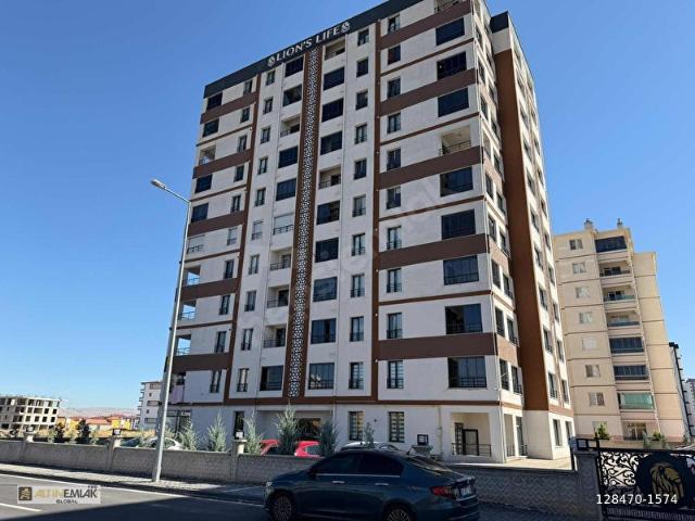 Serkentte bir yaşında satılık 3+1 daire