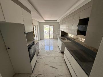 Serra Cadde Sitesinde 3+1 Oturuma Hazır Ultra Lüks Satılık Daire