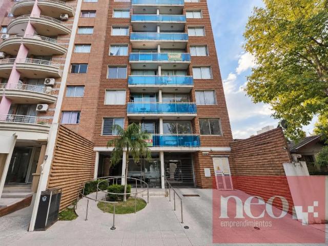 Serrano al 1300 departamento 2 ambientes muy luminoso con balcon