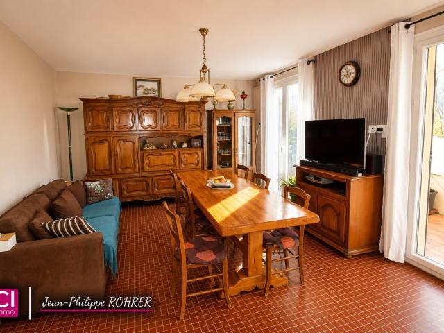 SERRES Maison de 57,46 m² avec dépendance, jardin, parking c. 57m² Serres